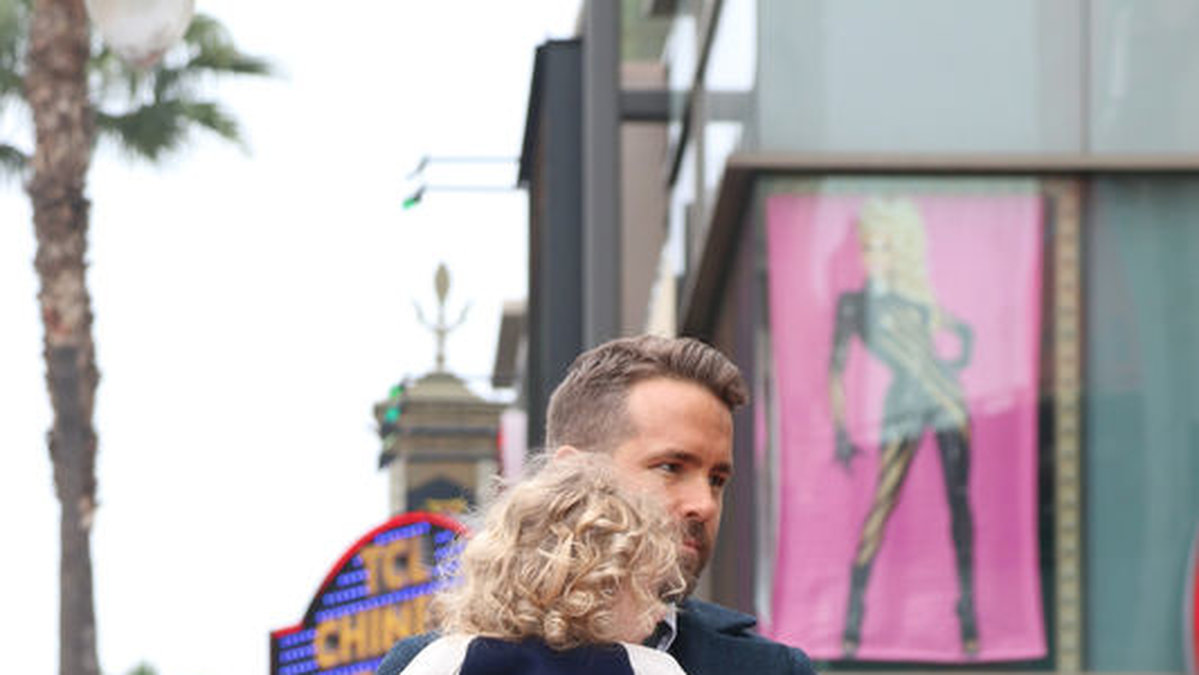 Ryan Reynolds och dottern James. 