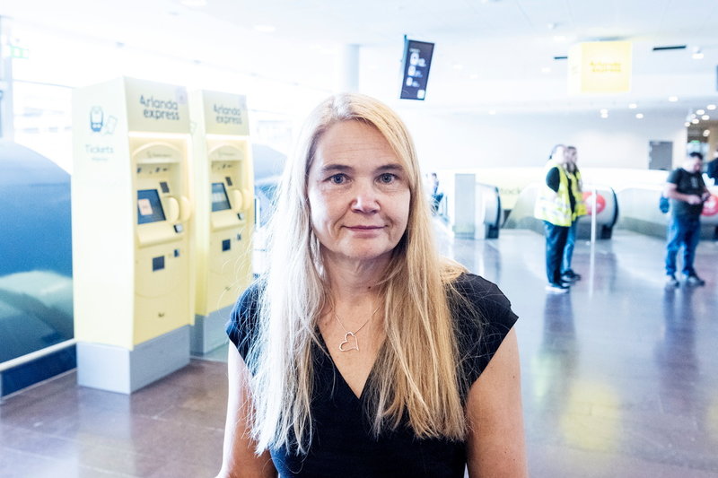 Ulrika Hedin tycker att det är dåligt att det tagit flera veckor innan SAS och pilotfacken fick till en överenskommelse.