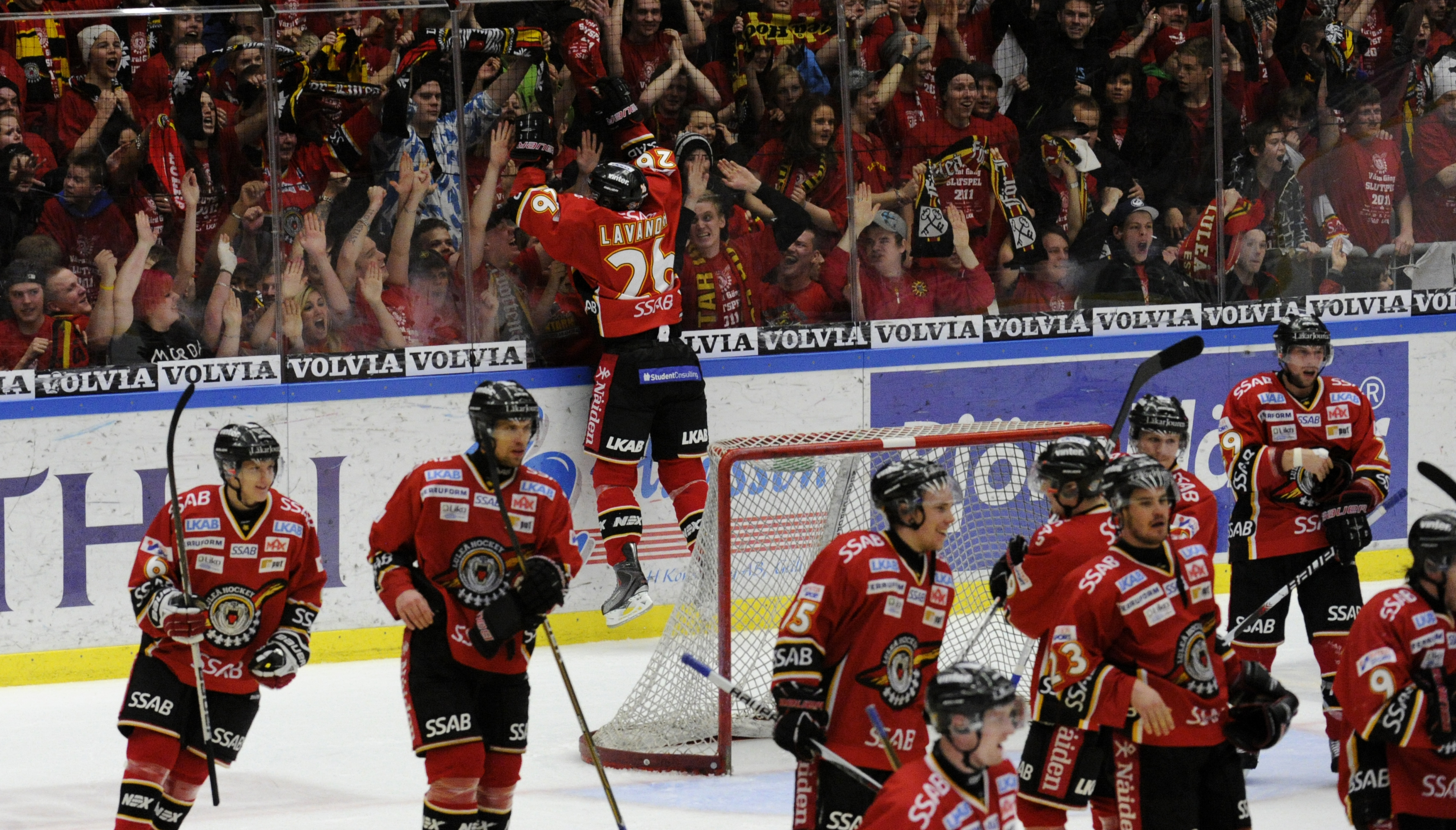 Coop Arena fullständigt kokade under kvartsfinalens mest spännande minuter. Coop Arena fullständigt kokade under kvartsfinalens mest spännande minuter.