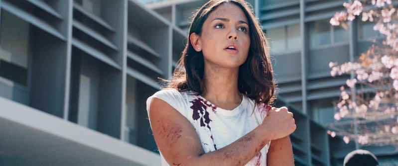 Ambulanssjuksköterskan Cam (Eiza González) har en riktigt dålig dag i 'Ambulance'. Pressbild.