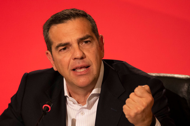 Alexis Tsipras, ledare för den största oppositionspartiet Syriza, under en presskonferens i maj.