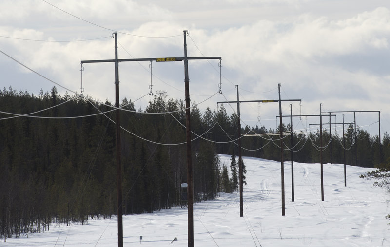 Luftburna elledningar utanför Pajala i Norrbotten Foto: Fredrik Sandberg/TT