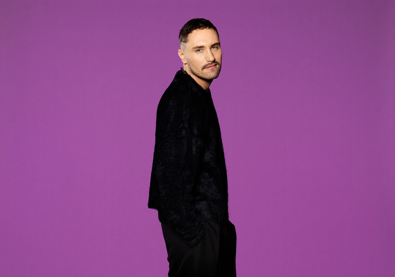 Patrik Jean återvänder till Melodifestivalen med bidraget ”Dusk till dawn”. 