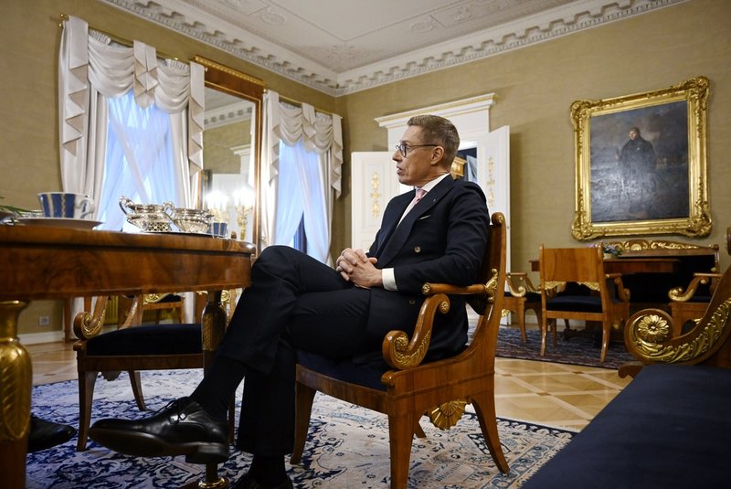 Alexander Stubb i det pampiga Presidentens slott i Helsingfors.