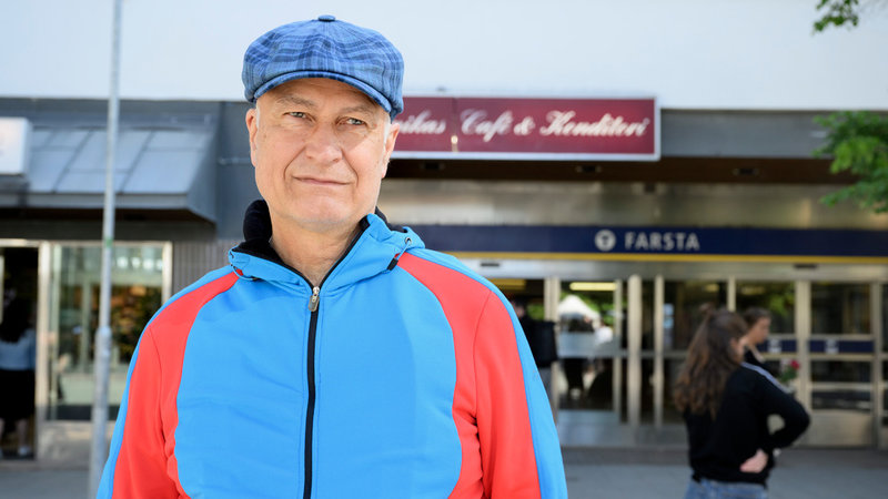 Bengt Malmsten handlar i Farsta centrum nästan varje dag.