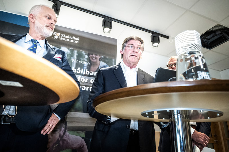 Den 8 augusti tillkännagavs Lytens köp av Northvolt. På bilden syns konkursförvaltaren Mikale Kubu och Dan Cook, vd för Lyten, på en pressträff.