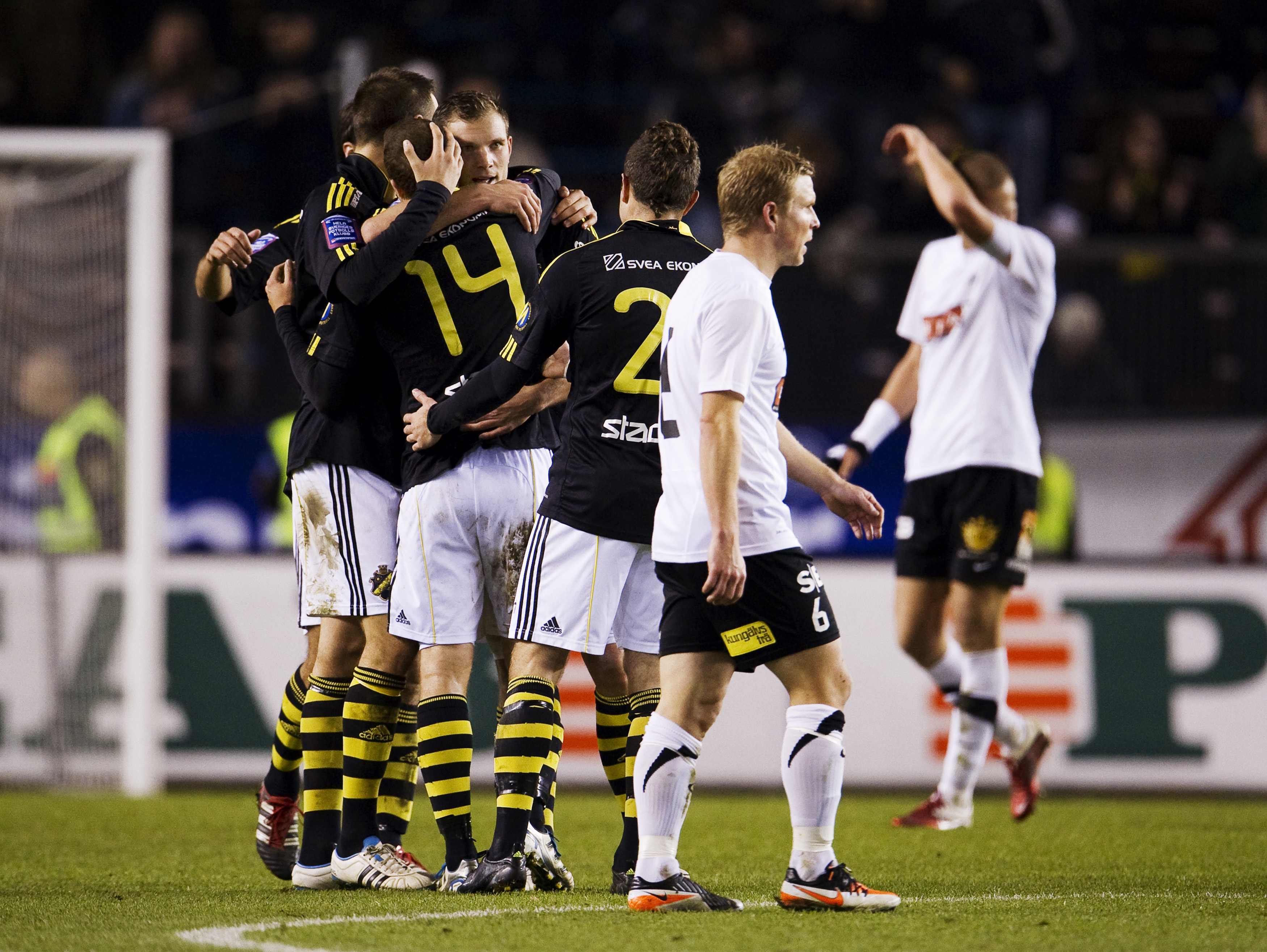 Kenny Paveys sista match i AIK-tröjan slutade i vinst med 2-1.