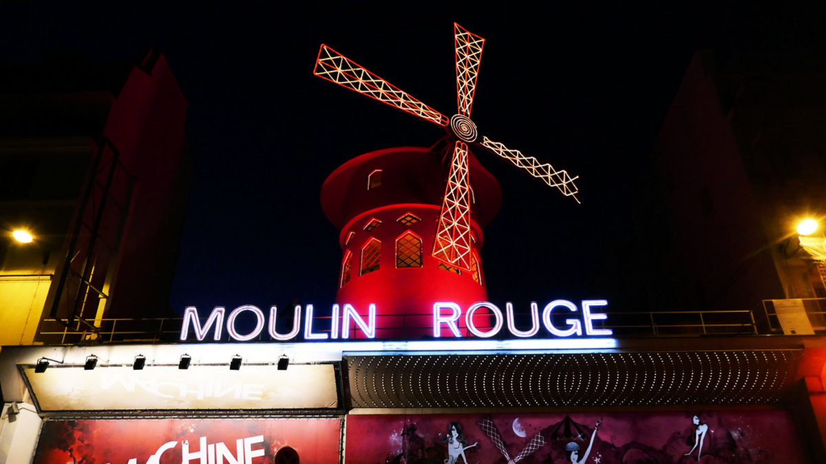 Moulin Rouge (på franska 'röd kvarn') är en klassisk kabaréscen i Frankrikes huvudstad Paris.
