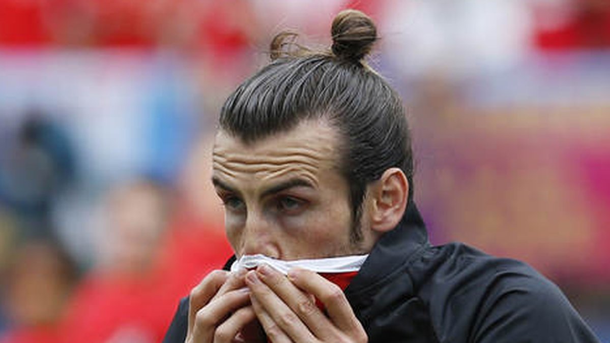 Han skjuter hårt, Gareth Bale. Ibland så hört att näsor går sönder.