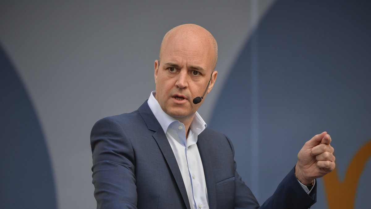 Bland annat kritiserades Fredrik Reinfeldt.