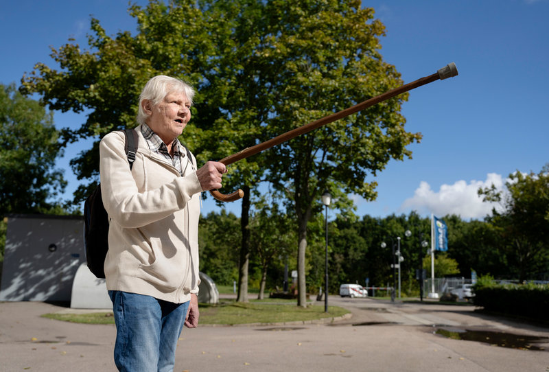 Lars Åke Jansson visar runt i sitt hemkvarter Koppargården i Norrestad i Landskrona,