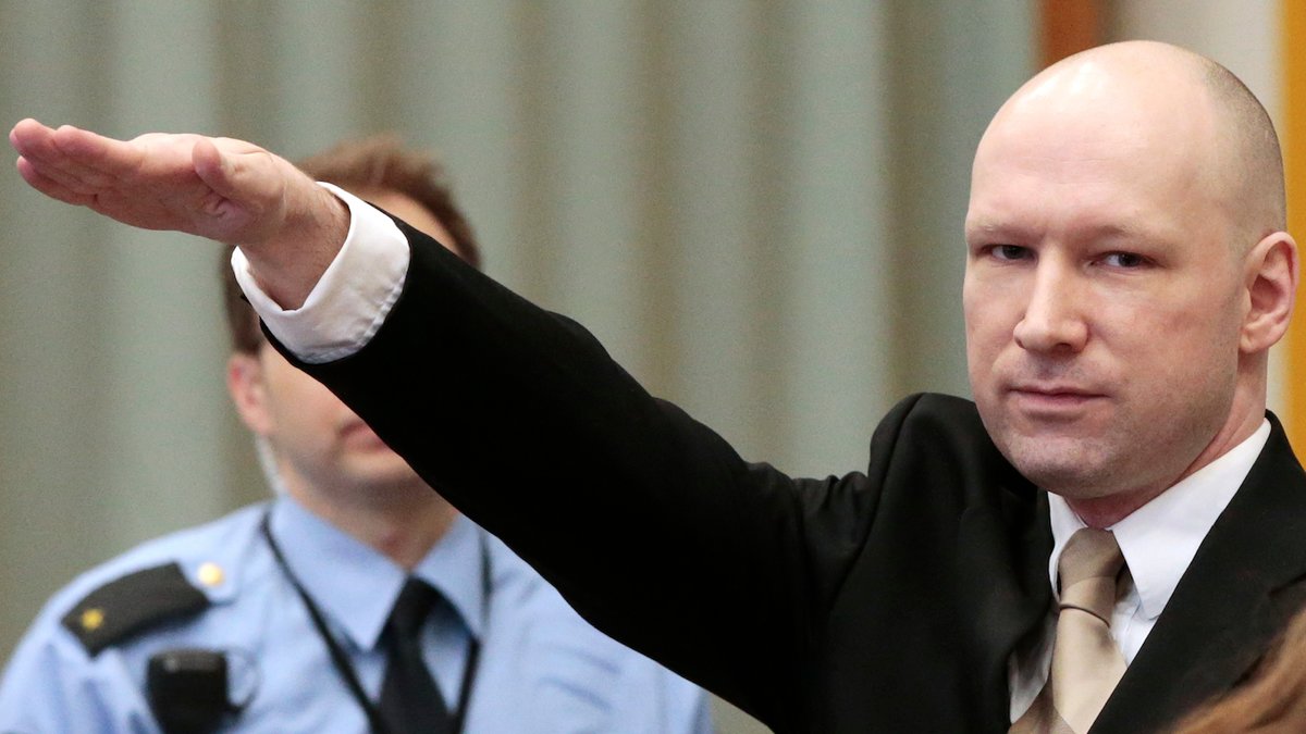Breivik är dömd till livstids fängelse. 