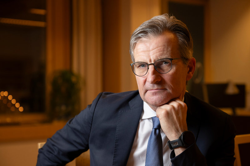 Riksbankschefen Erik Thedéen gillar inte att beskrivas som vare sig duva eller hök. 'Vi vill ju vara kloka och fatta väl avvägda beslut', säger han.