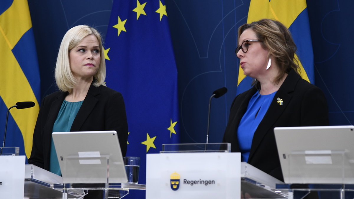 Jämställdhets- och biträdande arbetsmarknadsminister Paulina Brandberg (L) och migrationsminister Maria Malmer Stenergard (M) presenterar nya förslag på migrationsområdet.