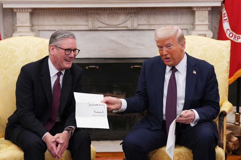 Storbritanniens premiärminister Keir Starmer tillsammans med USA:s president Donald Trump i Vita huset i februari i år. 