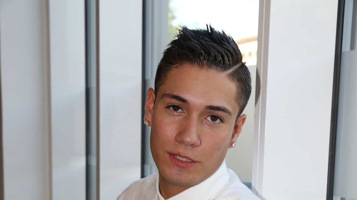Chris Mercado, 22. Arbetar som köksbiträde på Max. 
