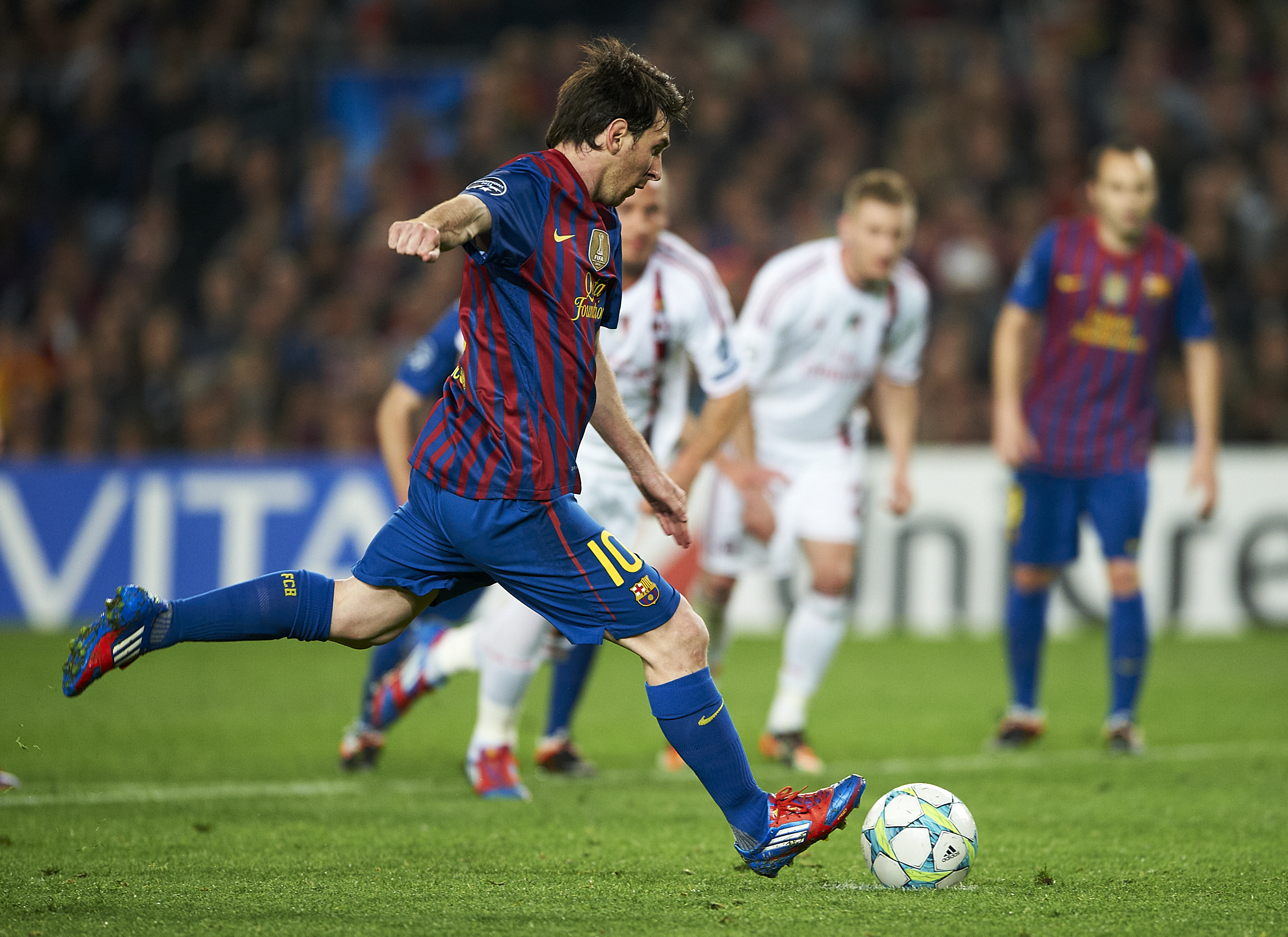 Men Lionel Messi gjorde sitt andra straffmål för kvällen... Men Lionel Messi gjorde sitt andra straffmål för kvällen...