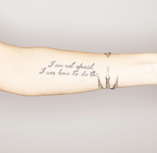 Tyra Sjöstedt lever efter sin - I am not afraid I was born to do this. Tyra Sjöstedt lever efter sin - I am not afraid I was born to do this.