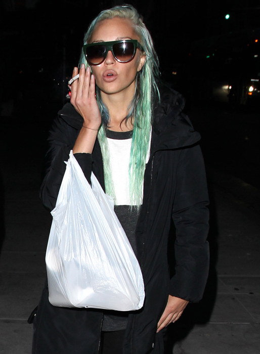 Amanda Bynes nekades service på restaurangen Sugarfish i Beverly Hills. Amanda Bynes nekades service på restaurangen Sugarfish i Beverly Hills.