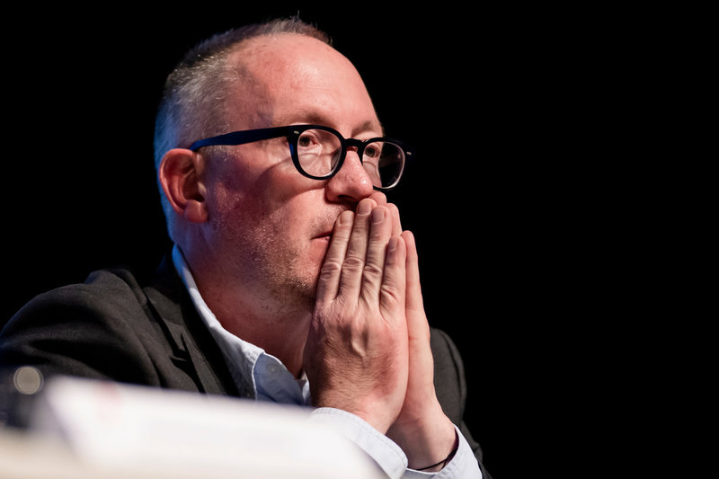 Nicolas Féraud under en pressträff dagen efter branden, 1 januari.