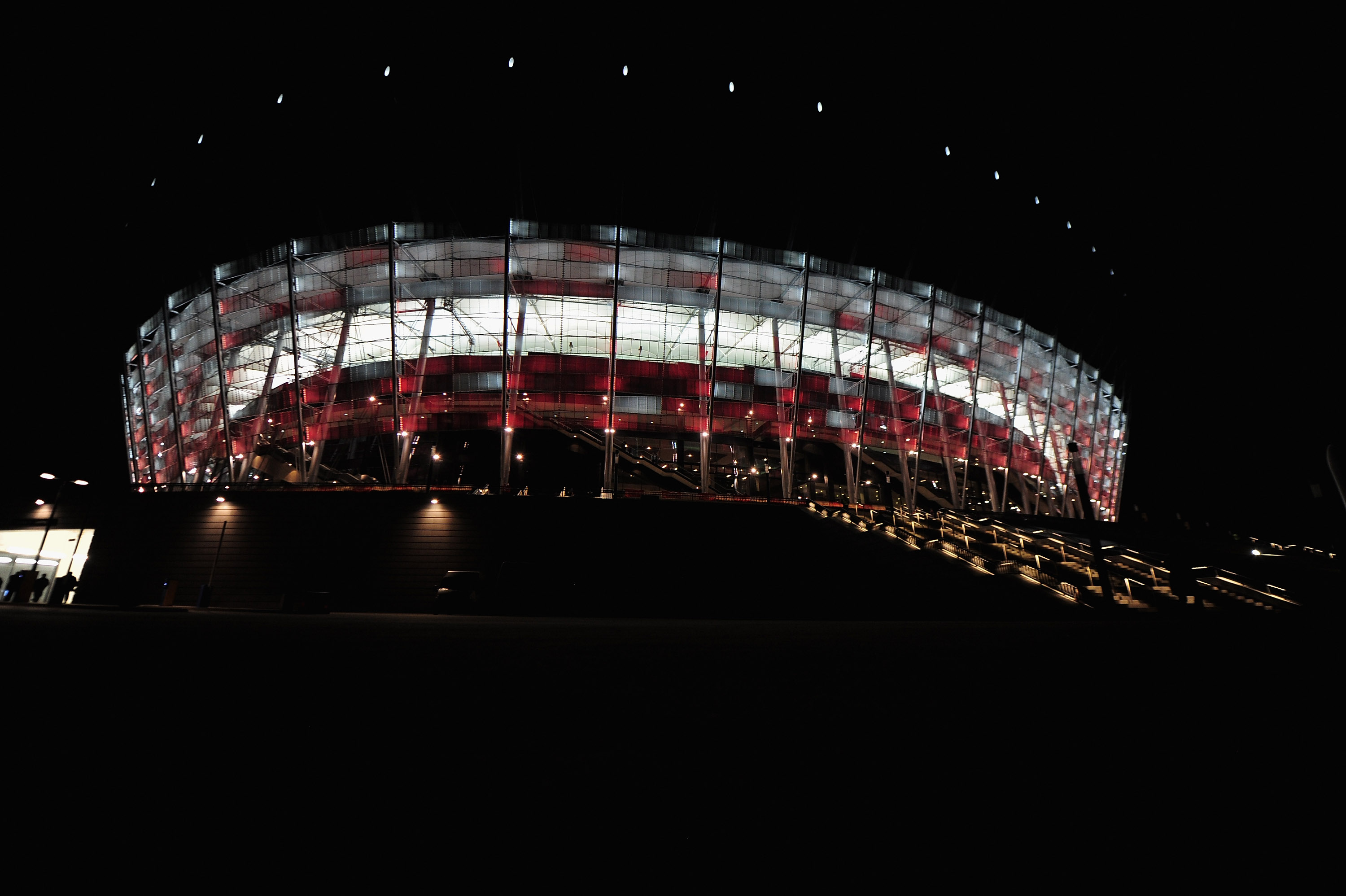 Nyivigda nationalarenan i Warszawa är Polens största i EM. Polen spelar två av sina gruppspelsmatcher här. Nyivigda nationalarenan i Warszawa är Polens största i EM. Polen spelar två av sina gruppspelsmatcher här.