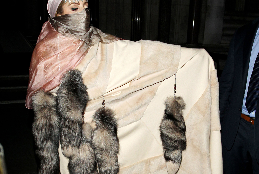 Lady Gaga... Lady Gaga...