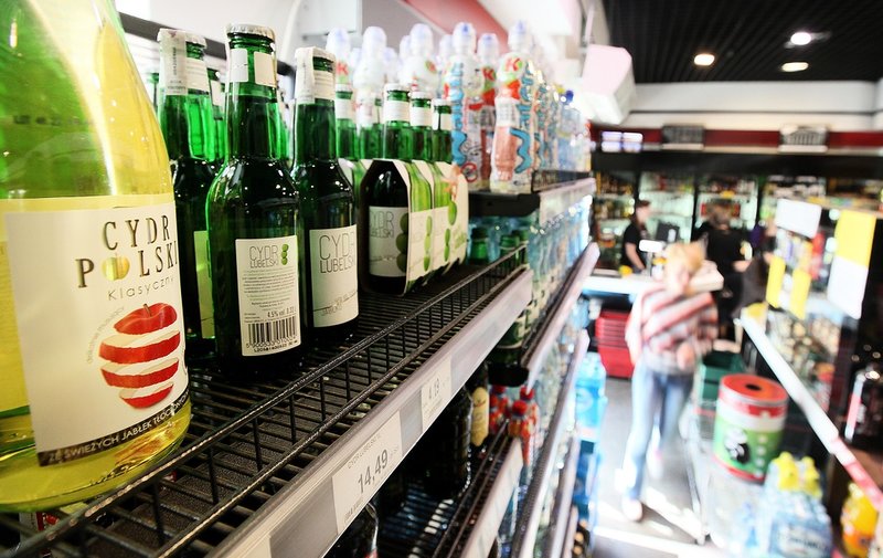 Polsk cider till försäljning i en butik i Warszawa. Arkivbild. Foto: Czarek Sokolowski/AP/TT Polsk cider till försäljning i en butik i Warszawa. Arkivbild. Foto: Czarek Sokolowski/AP/TT