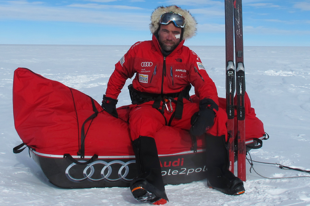 Johan Ernst Nilson har varit på expeditionen "Pole2Pole" sedan 6 april 2011.
