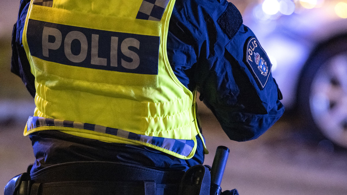 Under onsdagskvällen hittades en man och en kvinna döda i en bostad i Gävle.