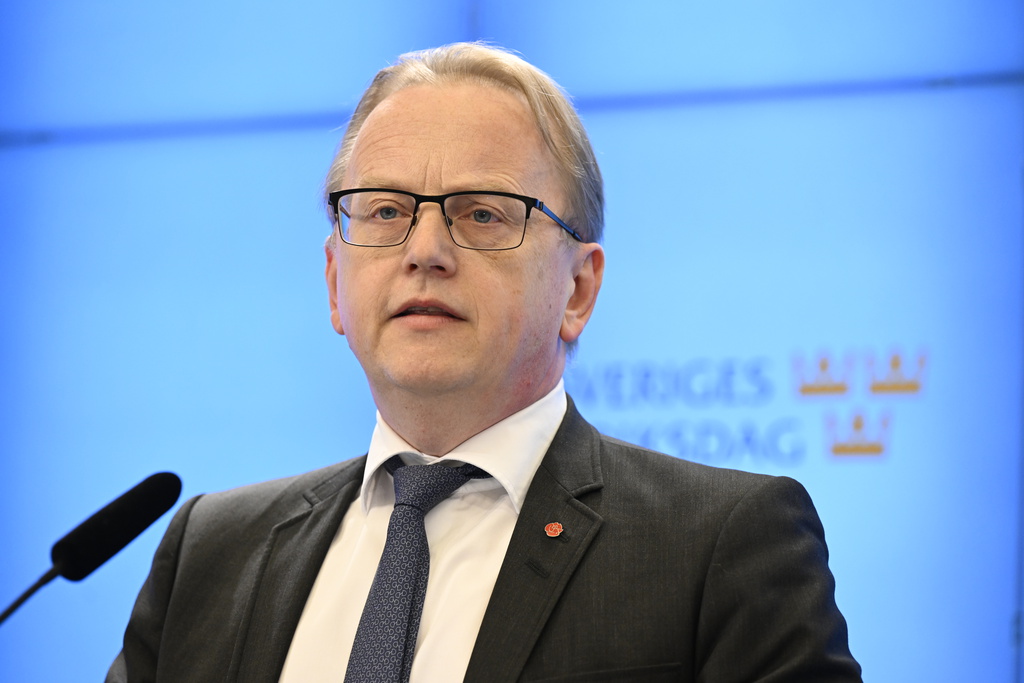 Socialdemokraternas energipolitiska talesperson Fredrik Olovsson vill att energi- och näringsminister Ebba Busch snarast kommer till näringsutskottet om elstödet. Arkivbild.