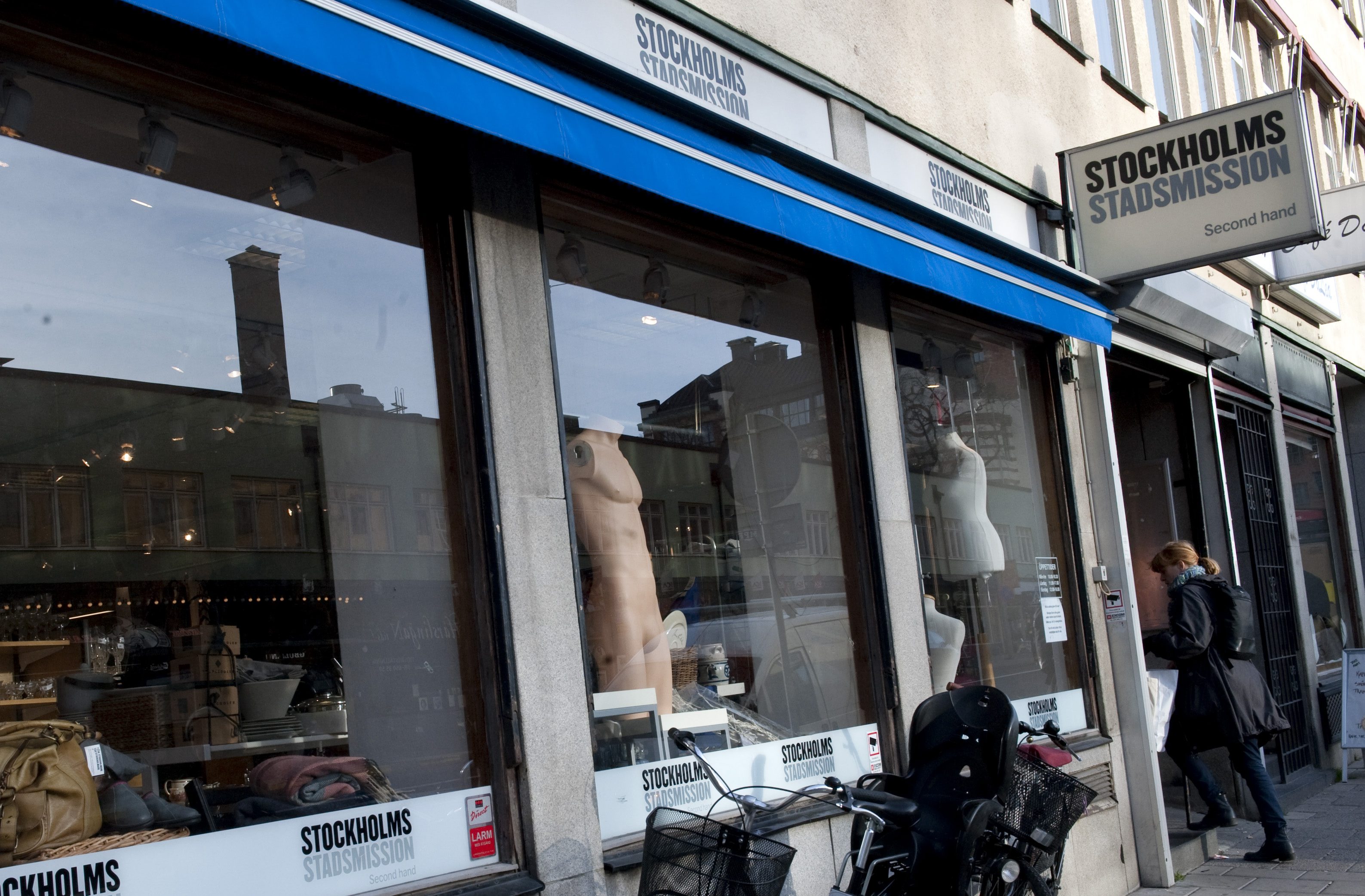 Stockholms Stadsmission vägrar vika sig om de sänkta lönerna