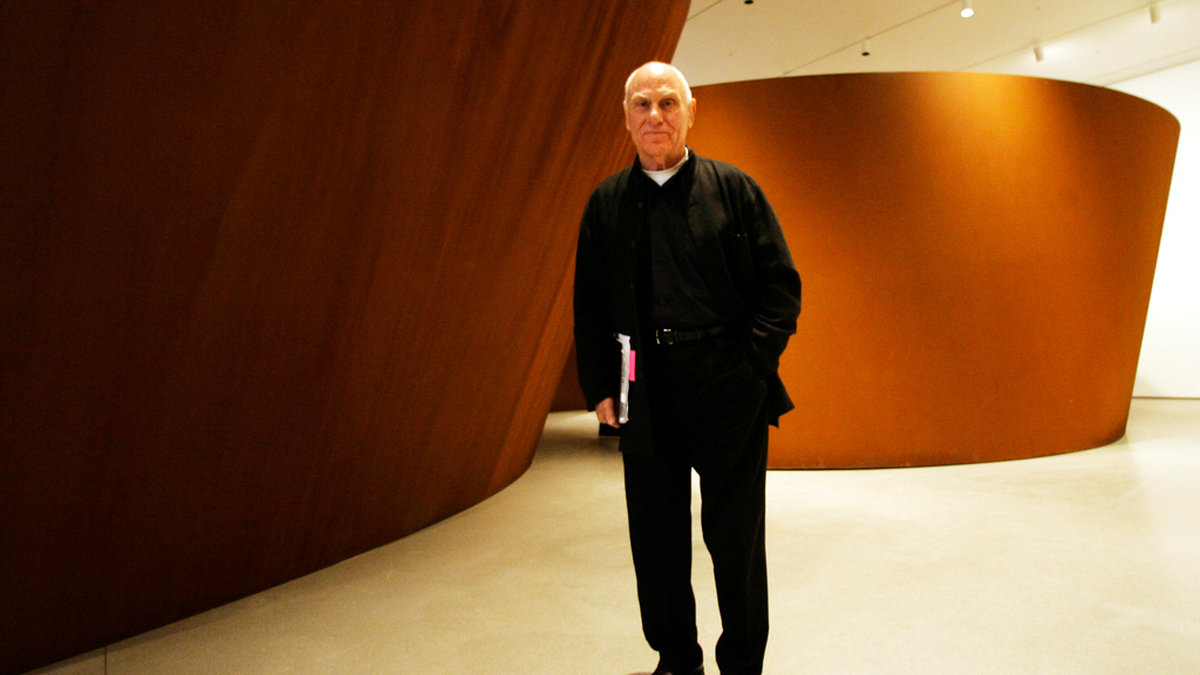 Konstnären och skulptören Richard Serra har avlidit 85 år gammal. Arkivbild.