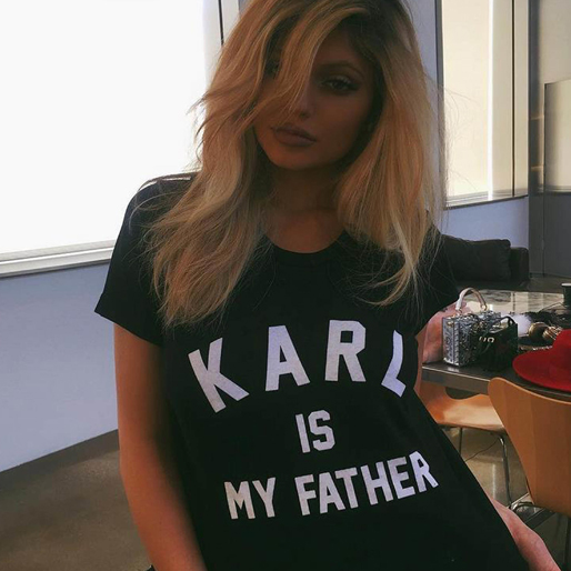 Kylie Jenner gillar Karl Lagerfeld. Kylie Jenner gillar Karl Lagerfeld.