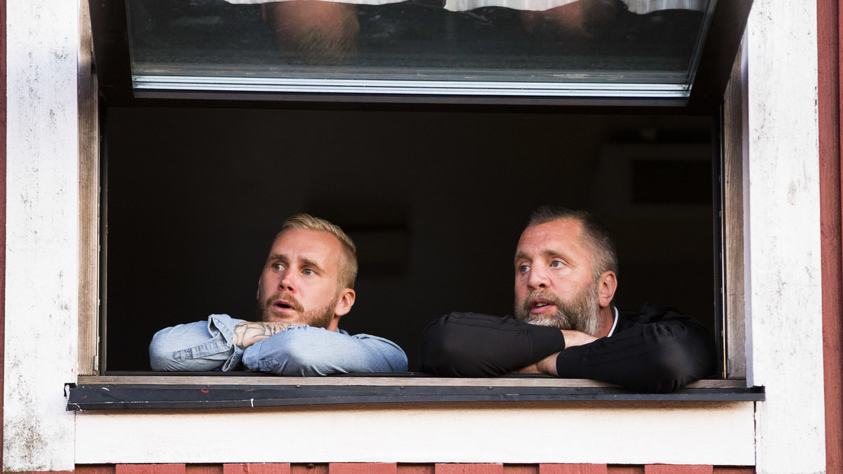 AIK:s U21-tränare Patrik Jidefalk och Björn Wesström såg matchen.