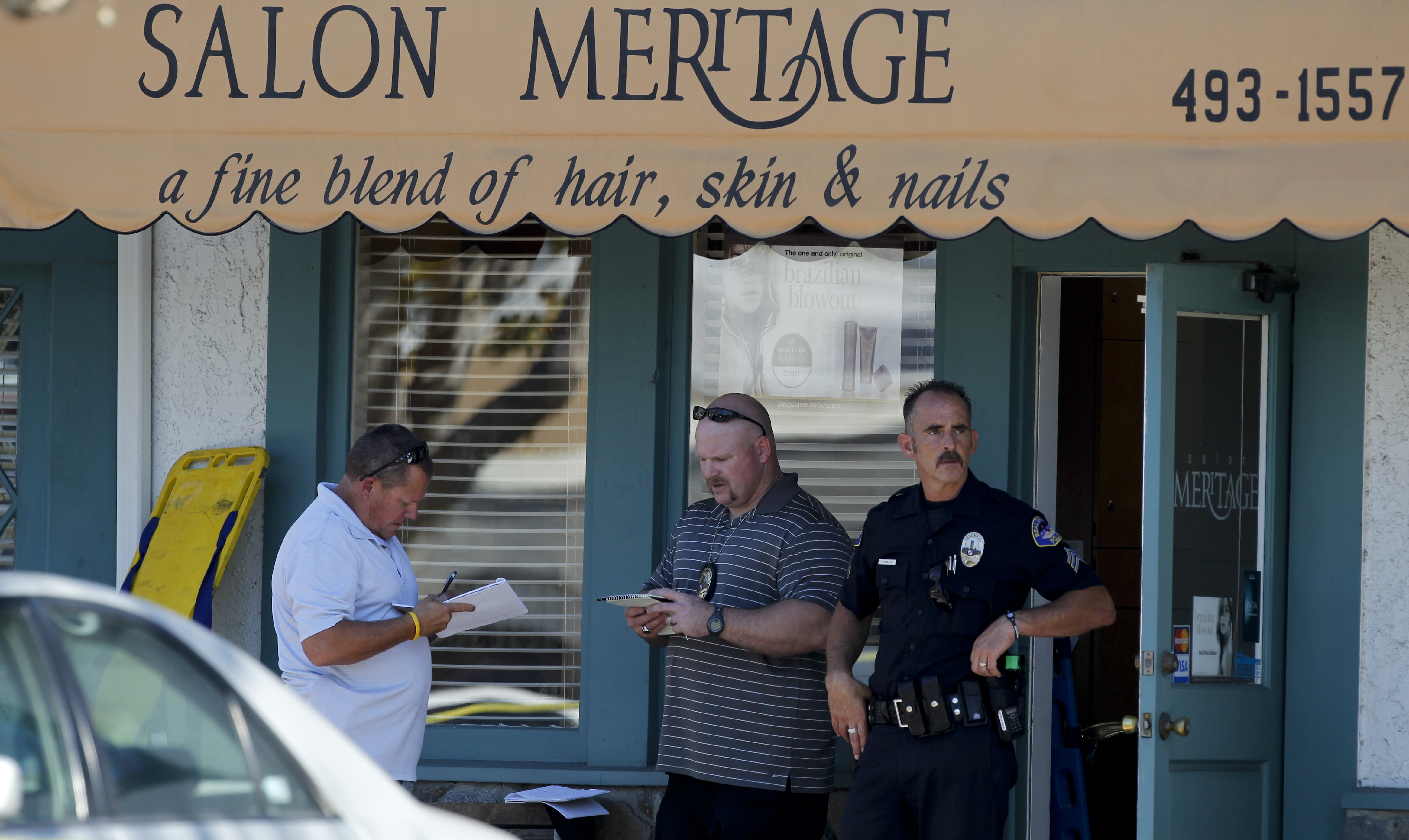 På den här frisörsalong sköts nio personer på onsdagen - åtta av dem dog.