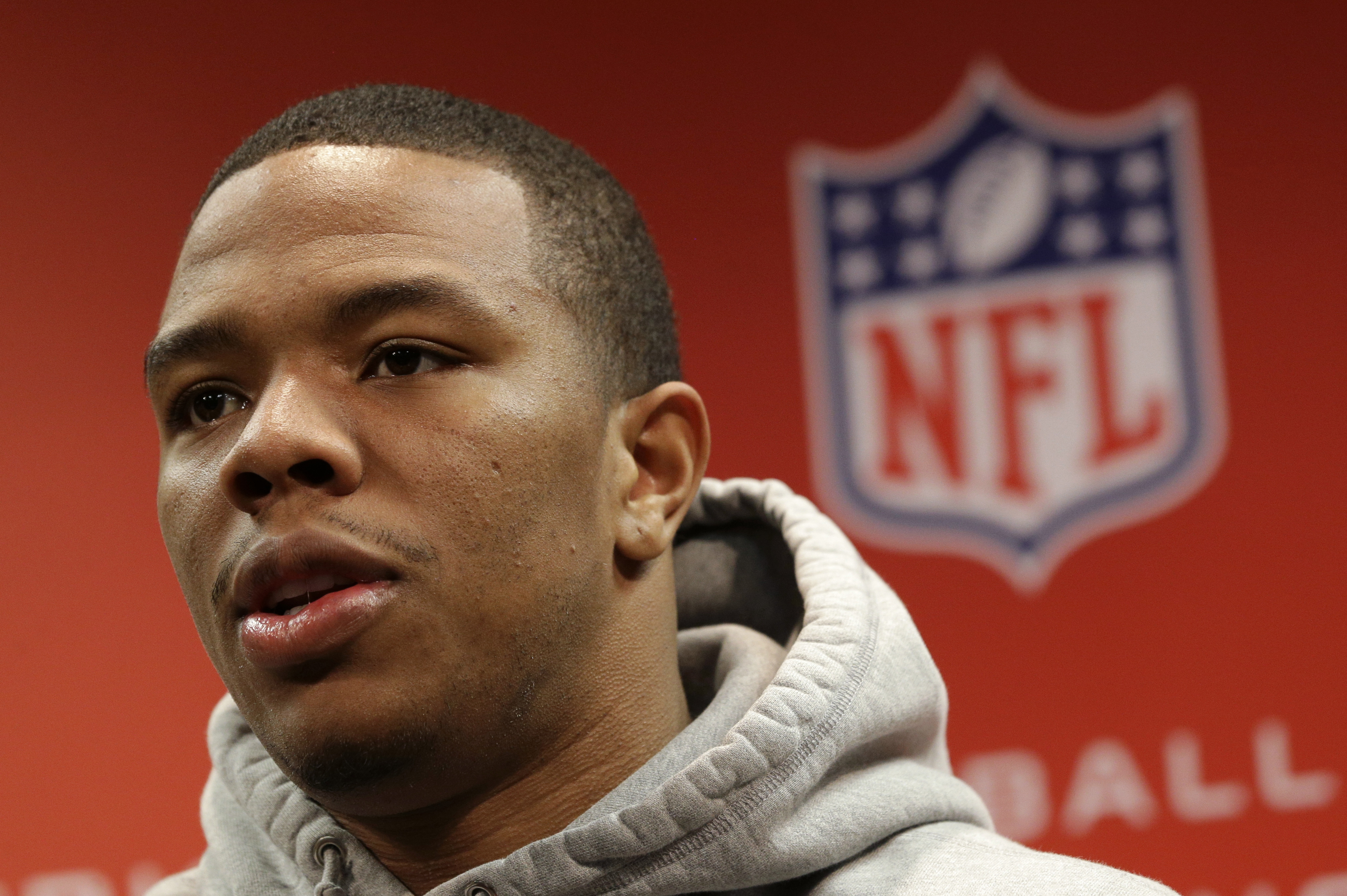 Rice har nu fått sparken från Baltimore Ravens och är avstängd på obestämd tid från att spela NFL-fotboll. 