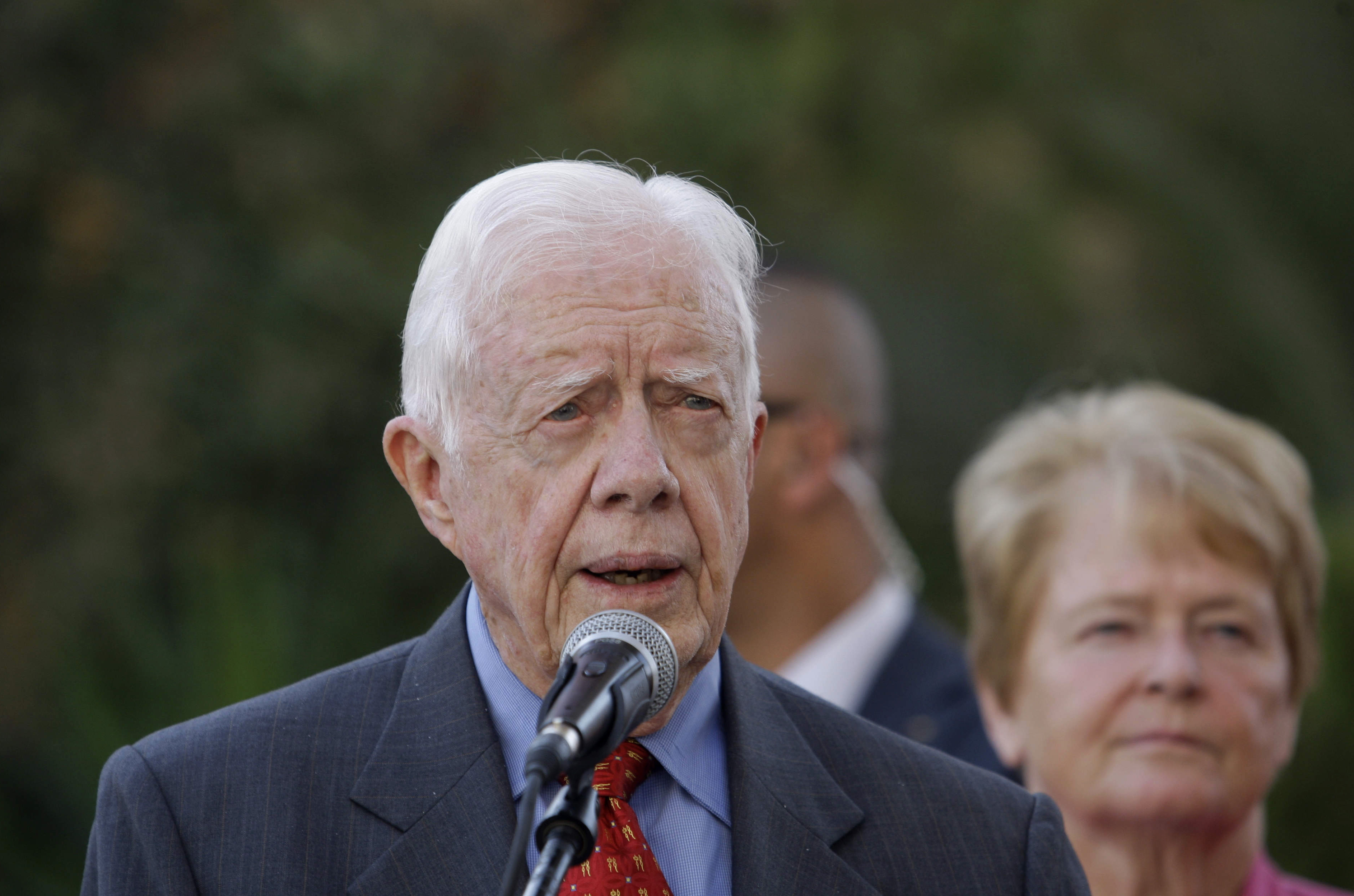 Ex-presidenten Jimmy Carter stödjer Obama så gott han kan. Ex-presidenten Jimmy Carter stödjer Obama så gott han kan.