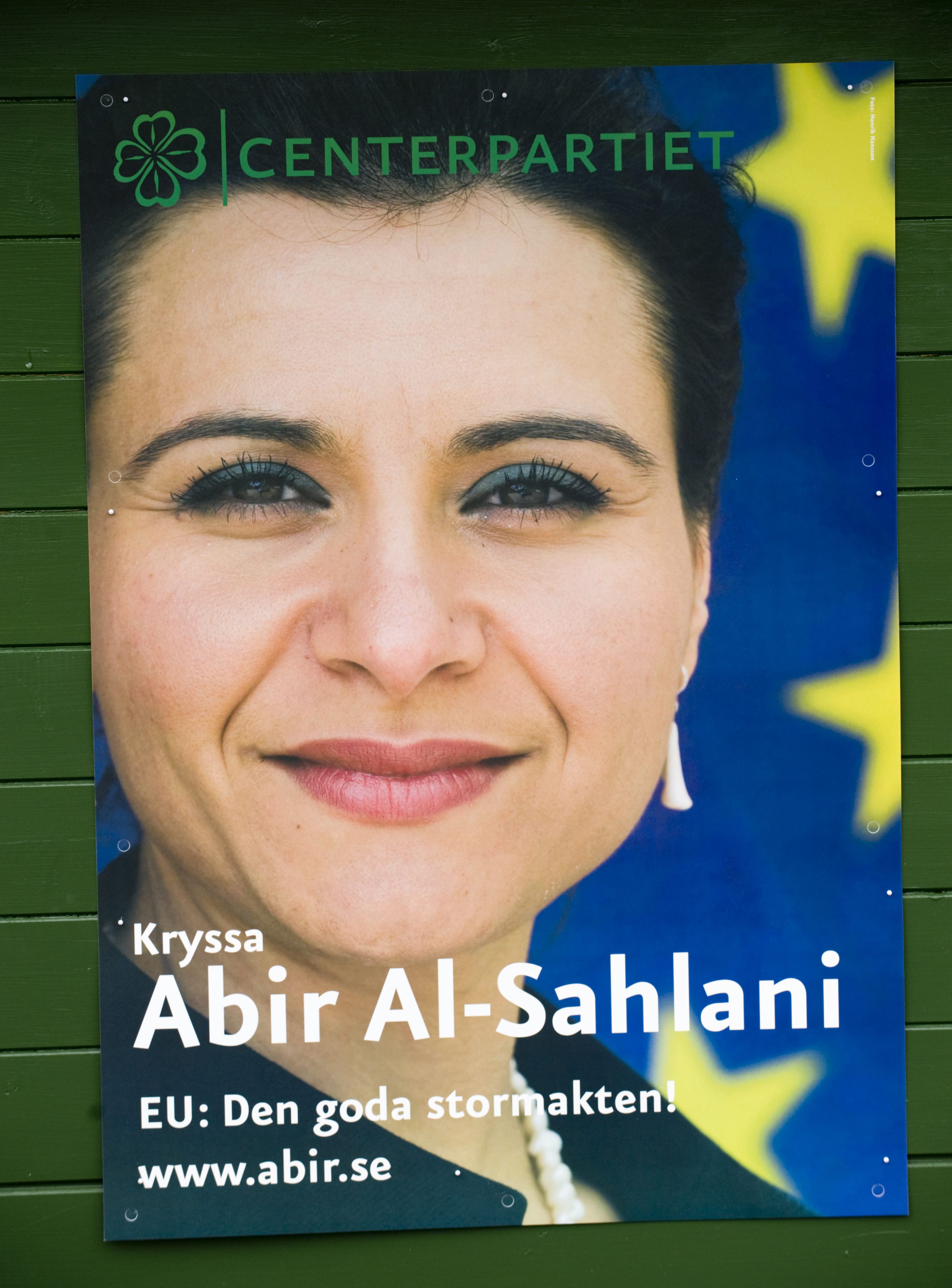 Abir Al-Sahlani menar att politikerna måste "pressa Migrationsverket."