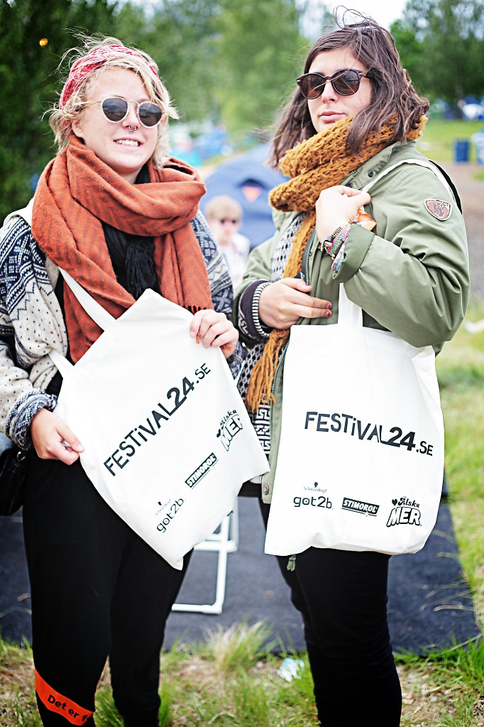 Såna här coola goodiebags försåg vi festivalbesökarna med. Såna här coola goodiebags försåg vi festivalbesökarna med.