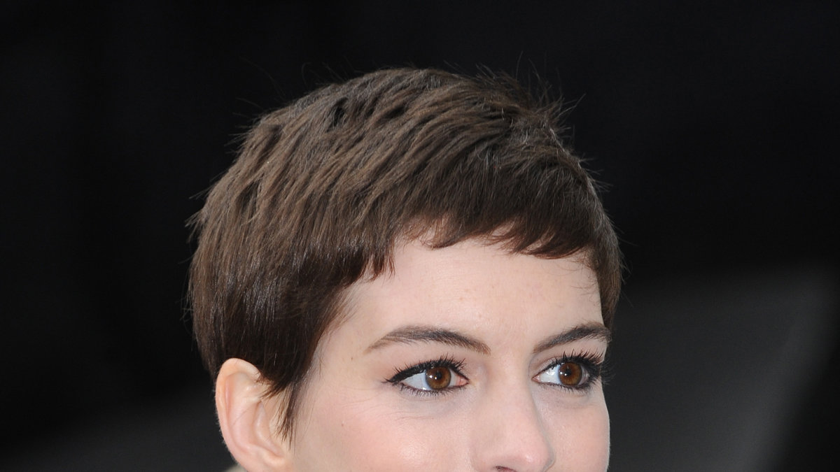 Anne Hathaway har en av huvudrollerna.