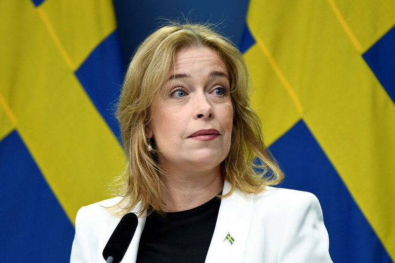 Miljö- och klimatminister Annika Strandhäll (S) presenterar förslag till utbyggnaden av vindkraften, vid en pressträff i Rosenbad.