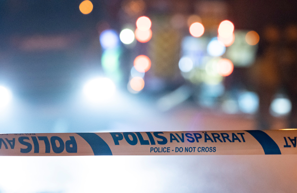 En äldre kvinna hittades död i en bostad i Ljungby i fredags. Nu har en man i 70-årsåldern häktats misstänkt för mord. Arkivbild.