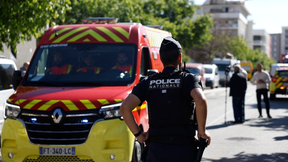 Skottlossning i Nice – minst två rapporteras döda