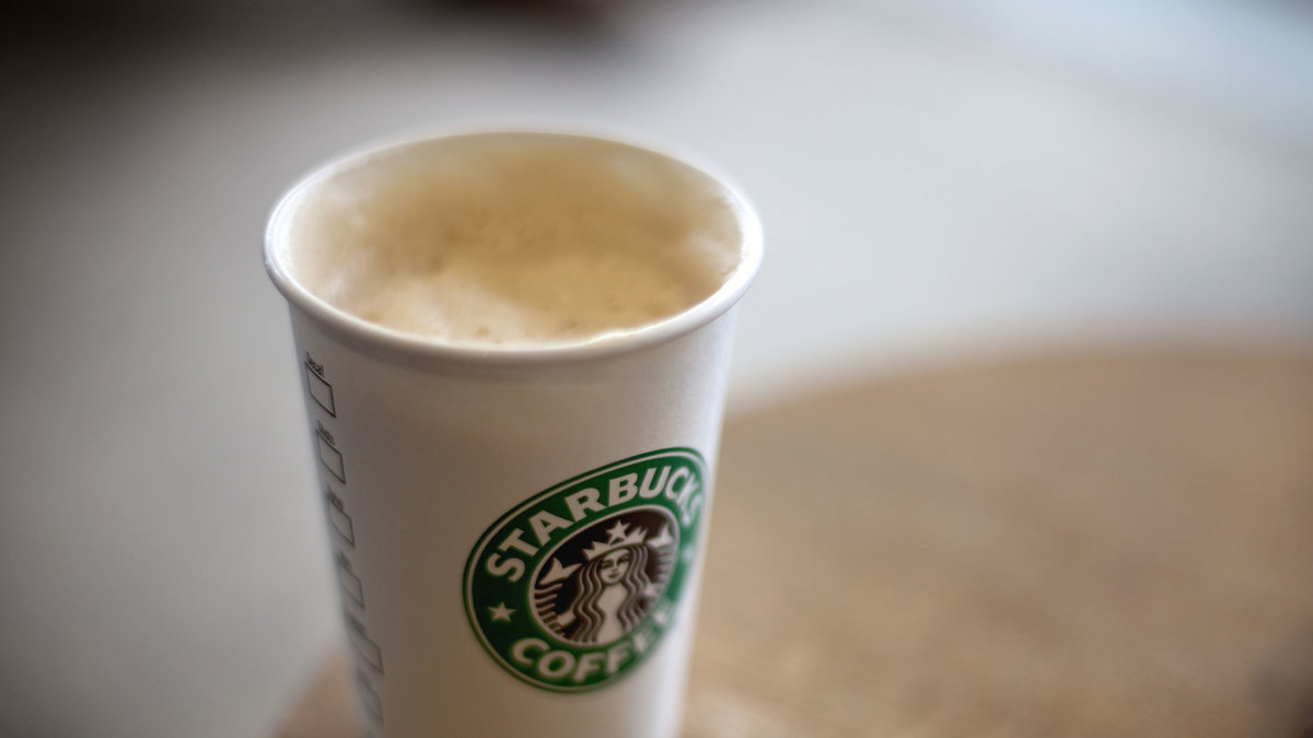 Det dyraste kaffet från Starbucks finns i Oslo för 65 kronor. 16.5 kronor kostar samma koppkaffe i New Delhi.