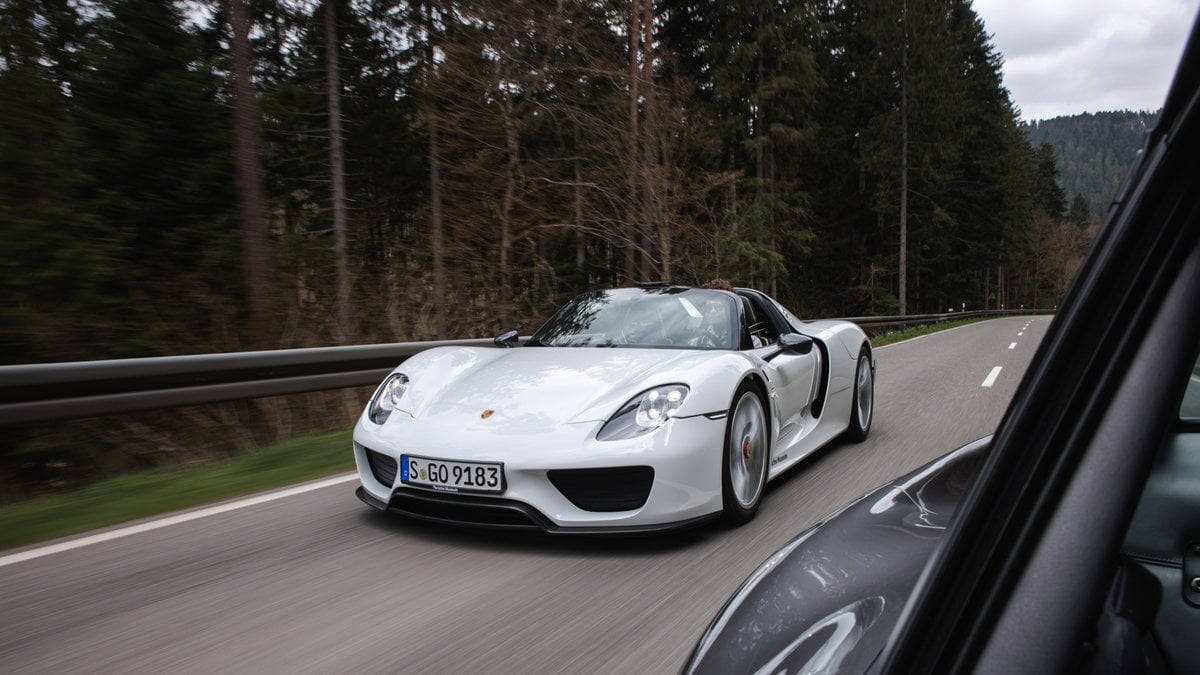 Vi åkte till Tyskland för att provköra en Porsche 918 tillhörande märkets museum.