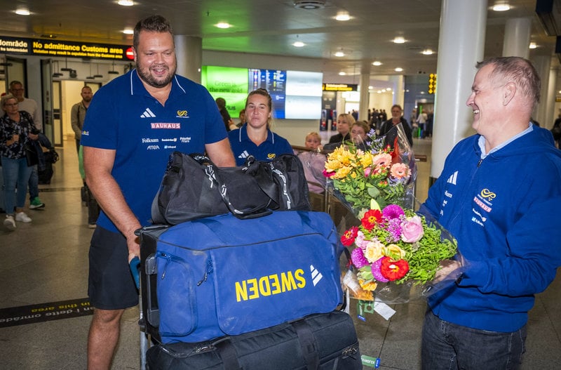 Daniel Ståhl välkomnas på Kastrup efter VM-guldet i Tokyo. Foto: Johan Nilsson/TT