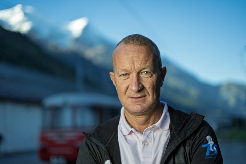 Mathieu Dechavanne, VD för liftbolaget i Chamonix, beställde en forskningsanalys på hur mycket glaciären skulle krympa. "Även deras värstascenario var för optimistiskt", säger han.  