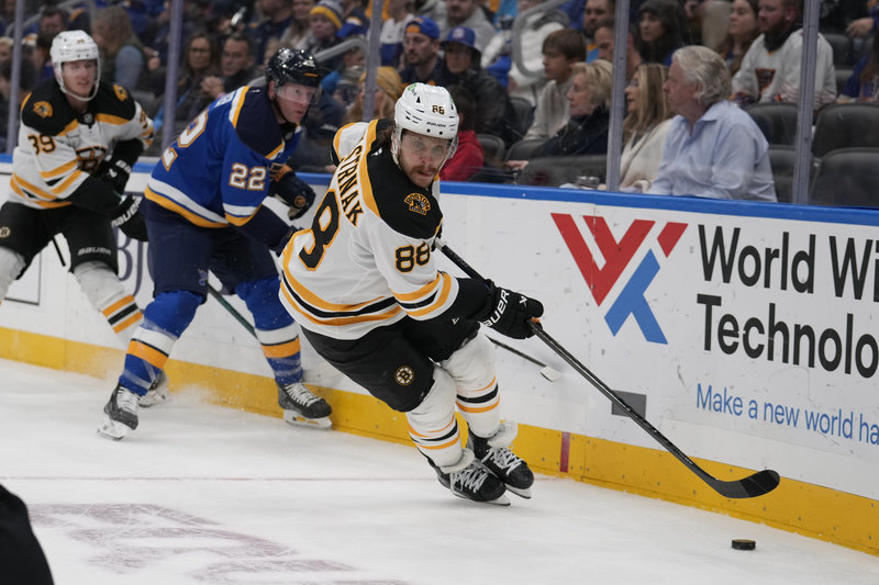 David Pastrnak i Boston Bruins. Foto: Jeff Roberson/AP/TT David Pastrnak i Boston Bruins. Foto: Jeff Roberson/AP/TT