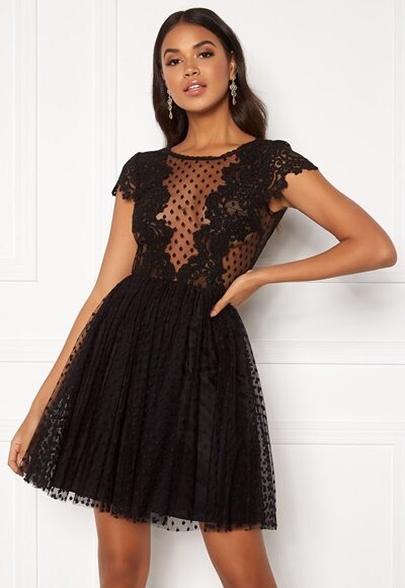 Den perfekta festklänningen Den perfekta festklänningen