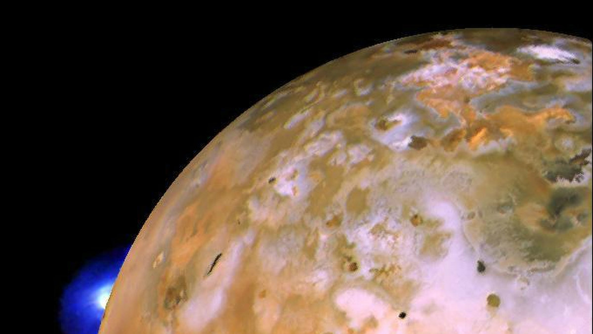 Jupiters måne Io är kanske solsystemets ogästvänligaste plats.